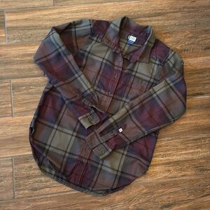 EUC Kavu Women’s Long Sleeve Button Down Shirt